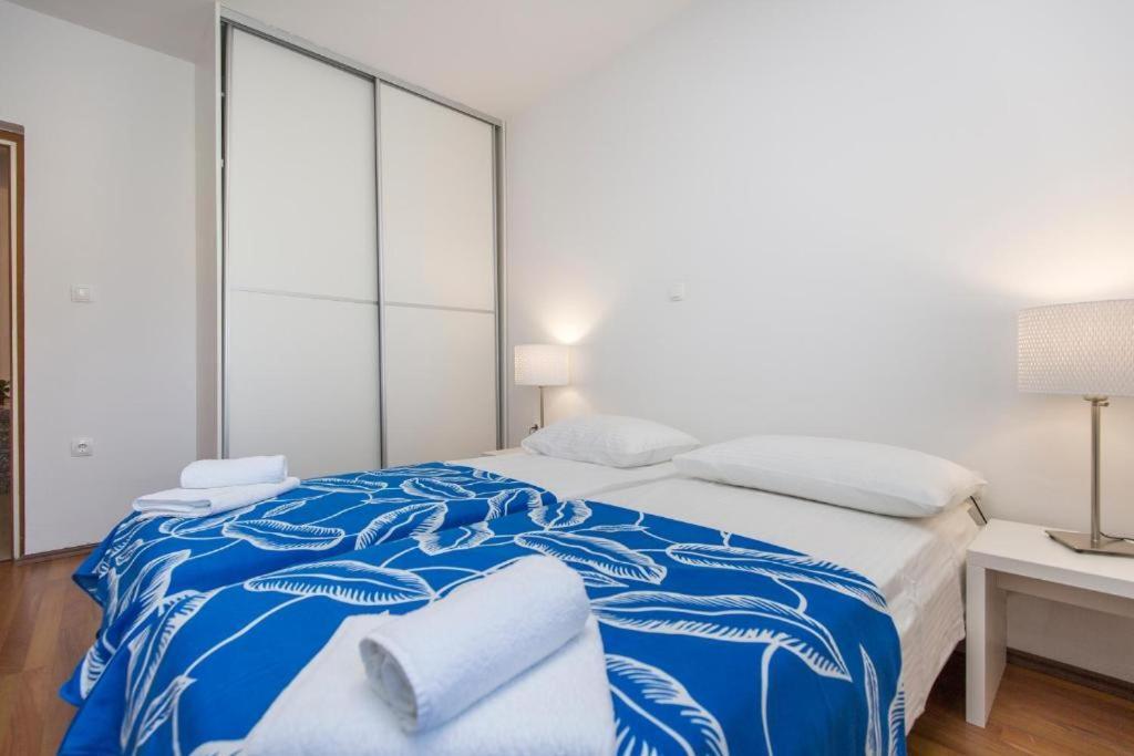 Apartments "Alen" Nedeščina Eksteriør billede